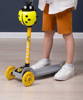 БЕЗ УПАКОВКИ Самокат 3-колесный Loop, 120/70 мм, серый/желтый